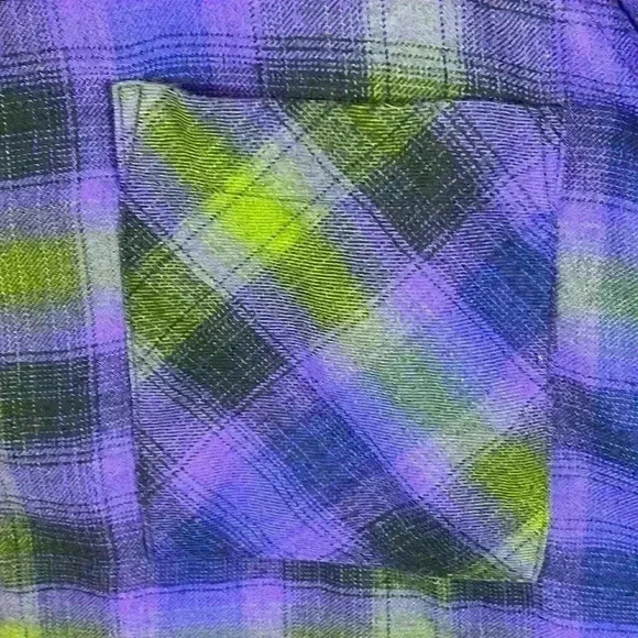 BDG Women’s Oversized Shirt Sz Large Blue/Green Plaid Rayon/Polyester - Picture 5 of 8